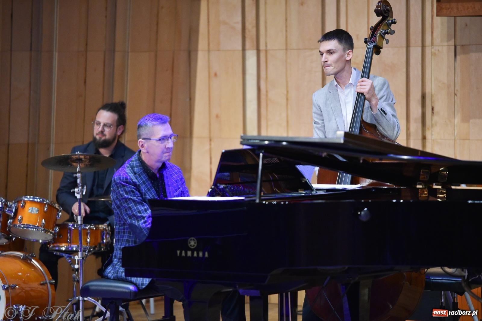 Zdjęcie w galerii na portalu naszraciborz.pl: Koncert absolwentów raciborskiej szkoły muzycznej wiadomości z regionu