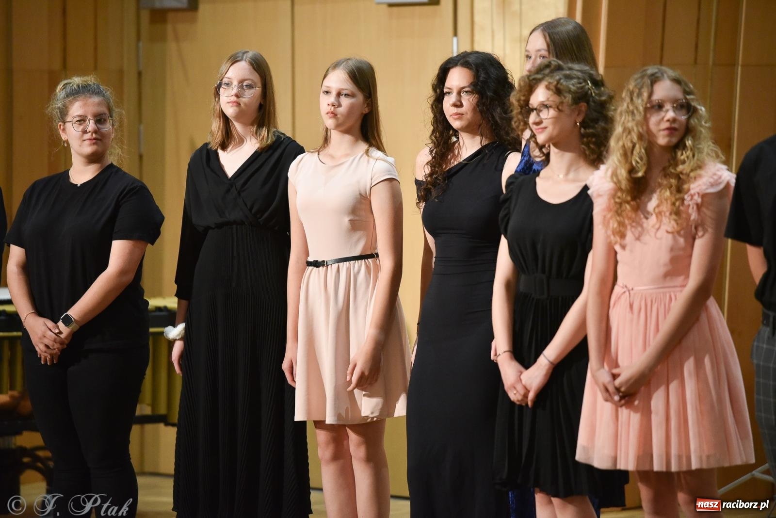 Zdjęcie w galerii na portalu naszraciborz.pl: Koncert absolwentów raciborskiej szkoły muzycznej wiadomości z regionu