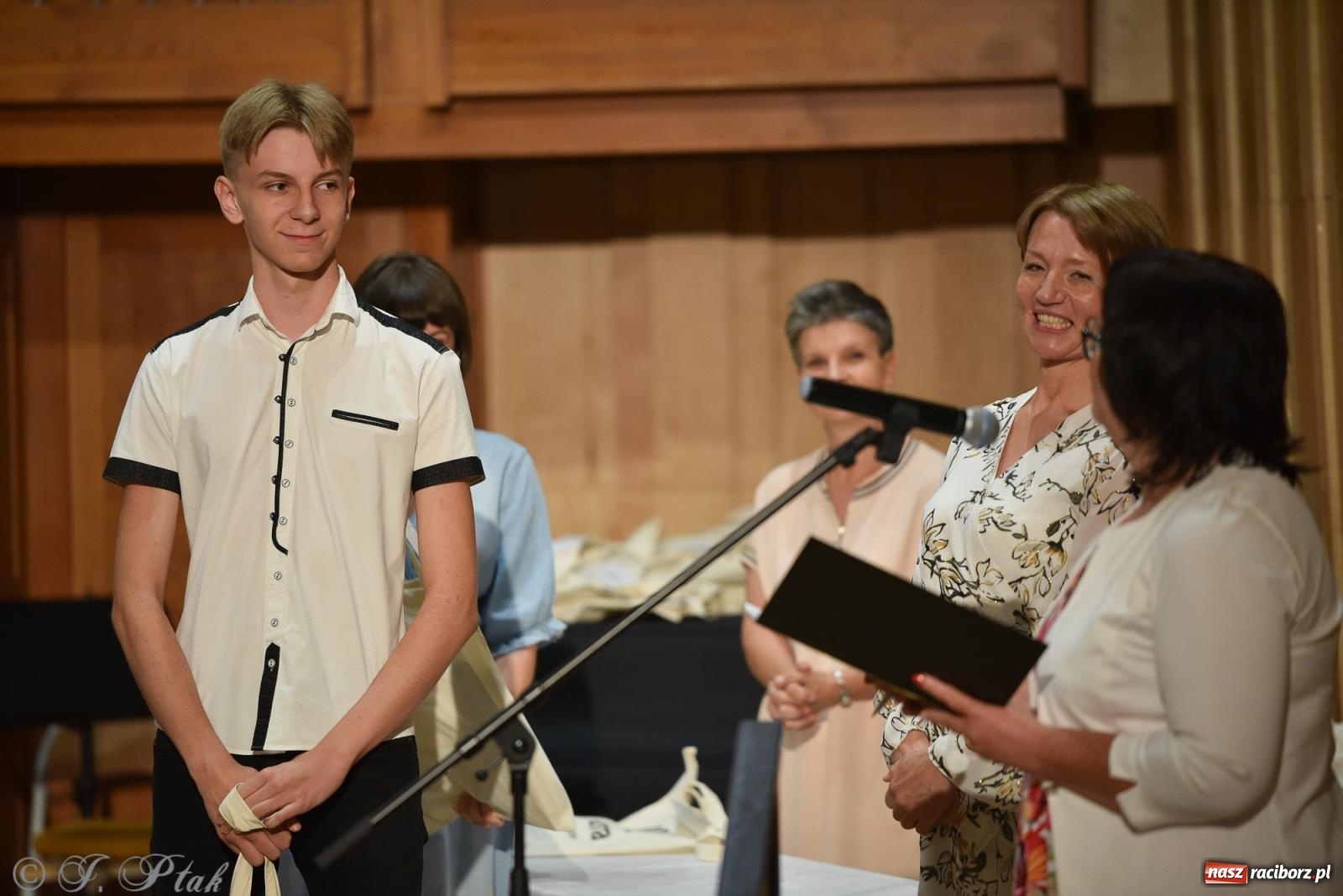 Zdjęcie w galerii na portalu naszraciborz.pl: Koncert absolwentów raciborskiej szkoły muzycznej wiadomości z regionu