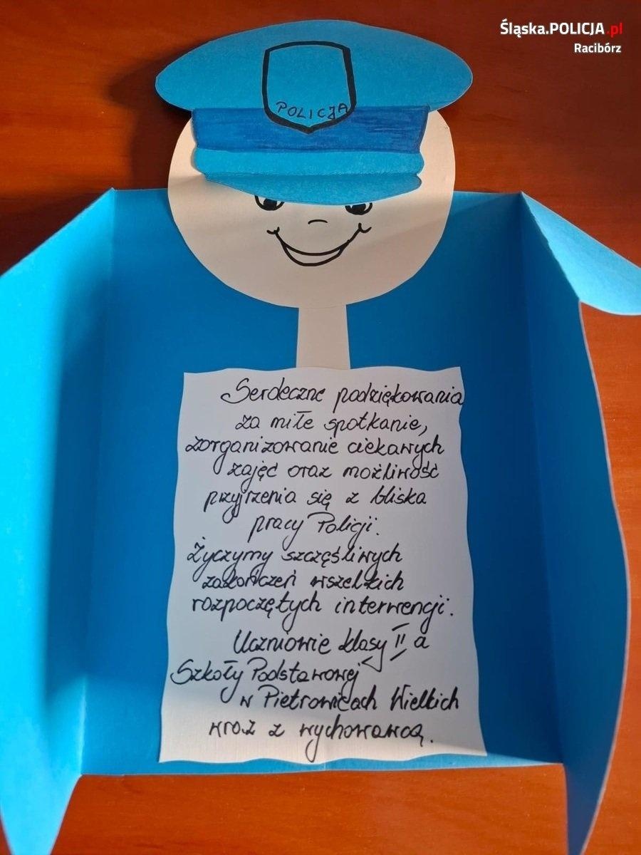 Zdjęcie w galerii na portalu naszraciborz.pl: Uczniowie szkoły w Pietrowicach Wielkich złożyli wizytę policjantom wiadomości z regionu