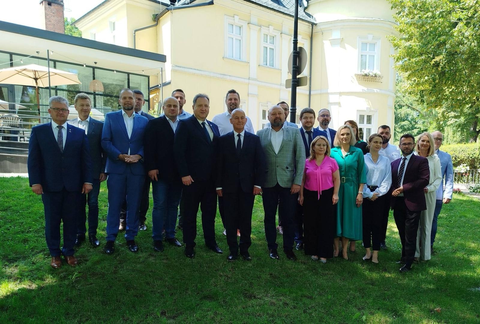 Zdjęcie w galerii na portalu naszraciborz.pl: Stowarzyszenie Gmin Dorzecza Górnej Odry ma nowy zarząd wiadomości z regionu
