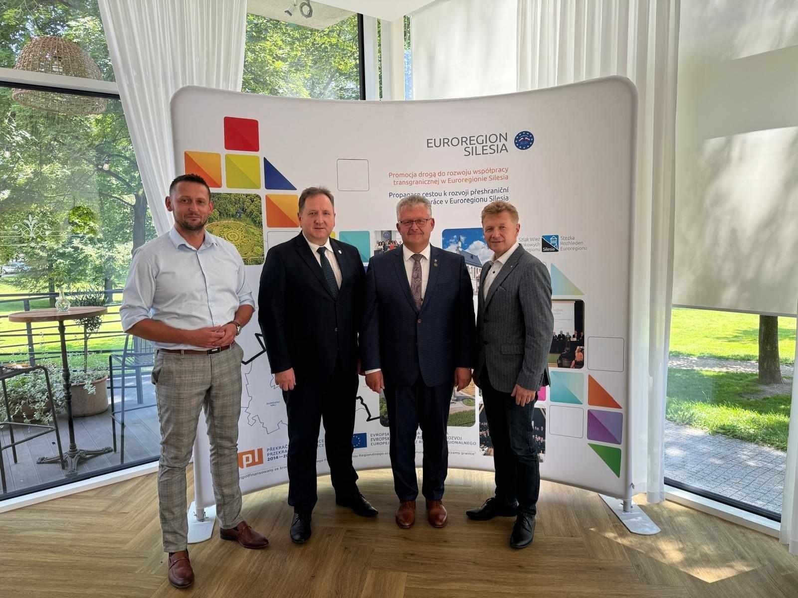 Zdjęcie w galerii na portalu naszraciborz.pl: Stowarzyszenie Gmin Dorzecza Górnej Odry ma nowy zarząd wiadomości z regionu