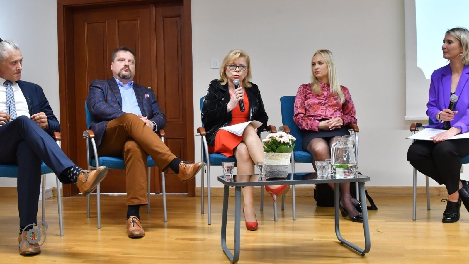 Zdjęcie w galerii na portalu naszraciborz.pl: Biznes w czasach ESG - Wyzwania i Szanse wiadomości z regionu