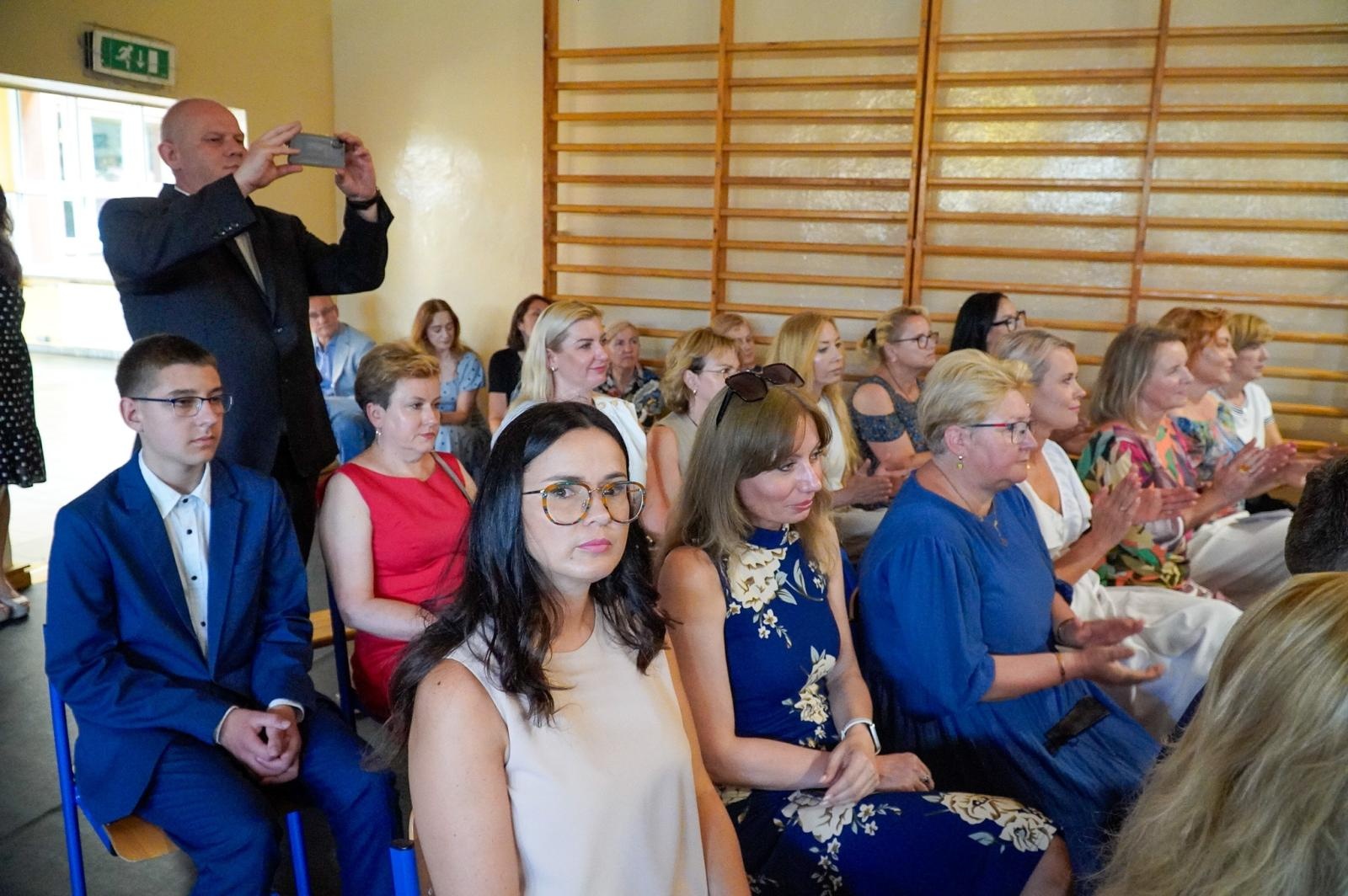 Zdjęcie w galerii na portalu naszraciborz.pl: Powiatowe i miejskie zakończenie roku szkolnego. Mamy już wakacje 2024 [FOTO i WIDEO] wiadomości z regionu