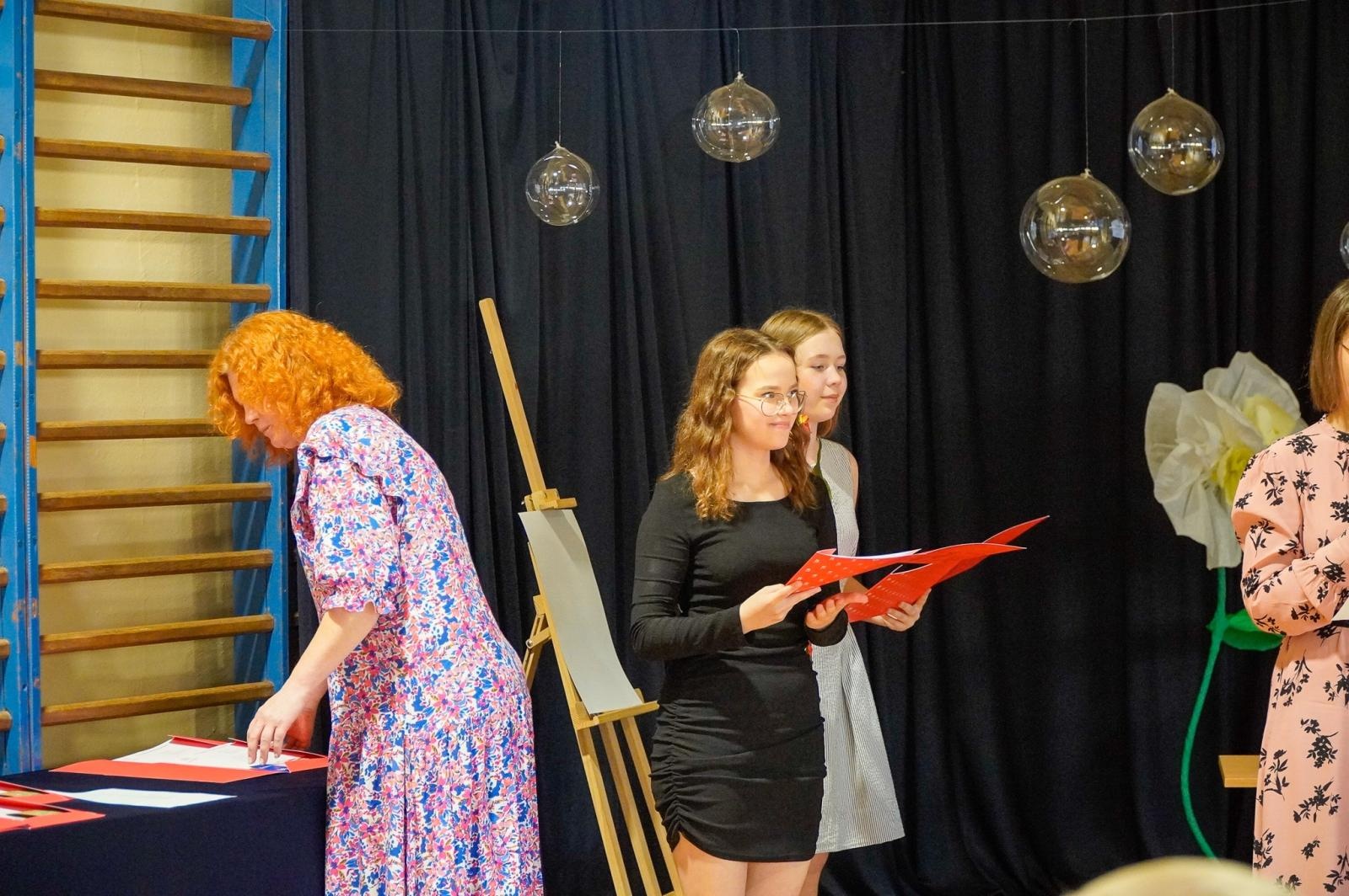 Zdjęcie w galerii na portalu naszraciborz.pl: Powiatowe i miejskie zakończenie roku szkolnego. Mamy już wakacje 2024 [FOTO i WIDEO] wiadomości z regionu