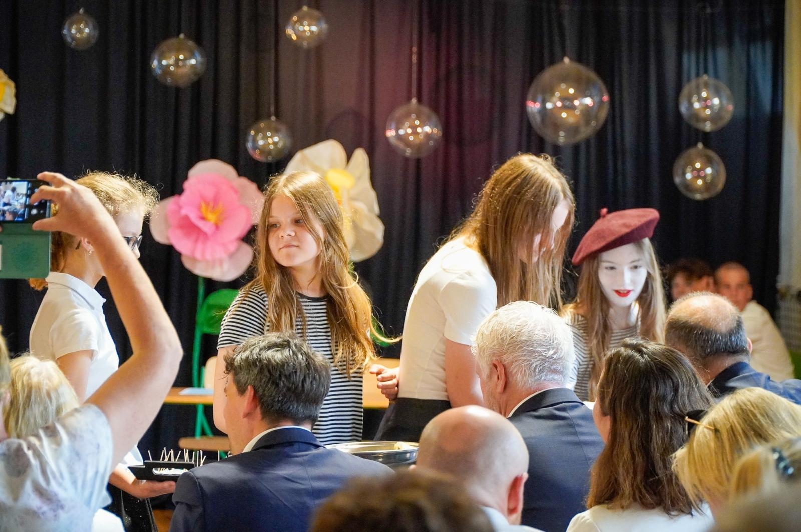 Zdjęcie w galerii na portalu naszraciborz.pl: Powiatowe i miejskie zakończenie roku szkolnego. Mamy już wakacje 2024 [FOTO i WIDEO] wiadomości z regionu