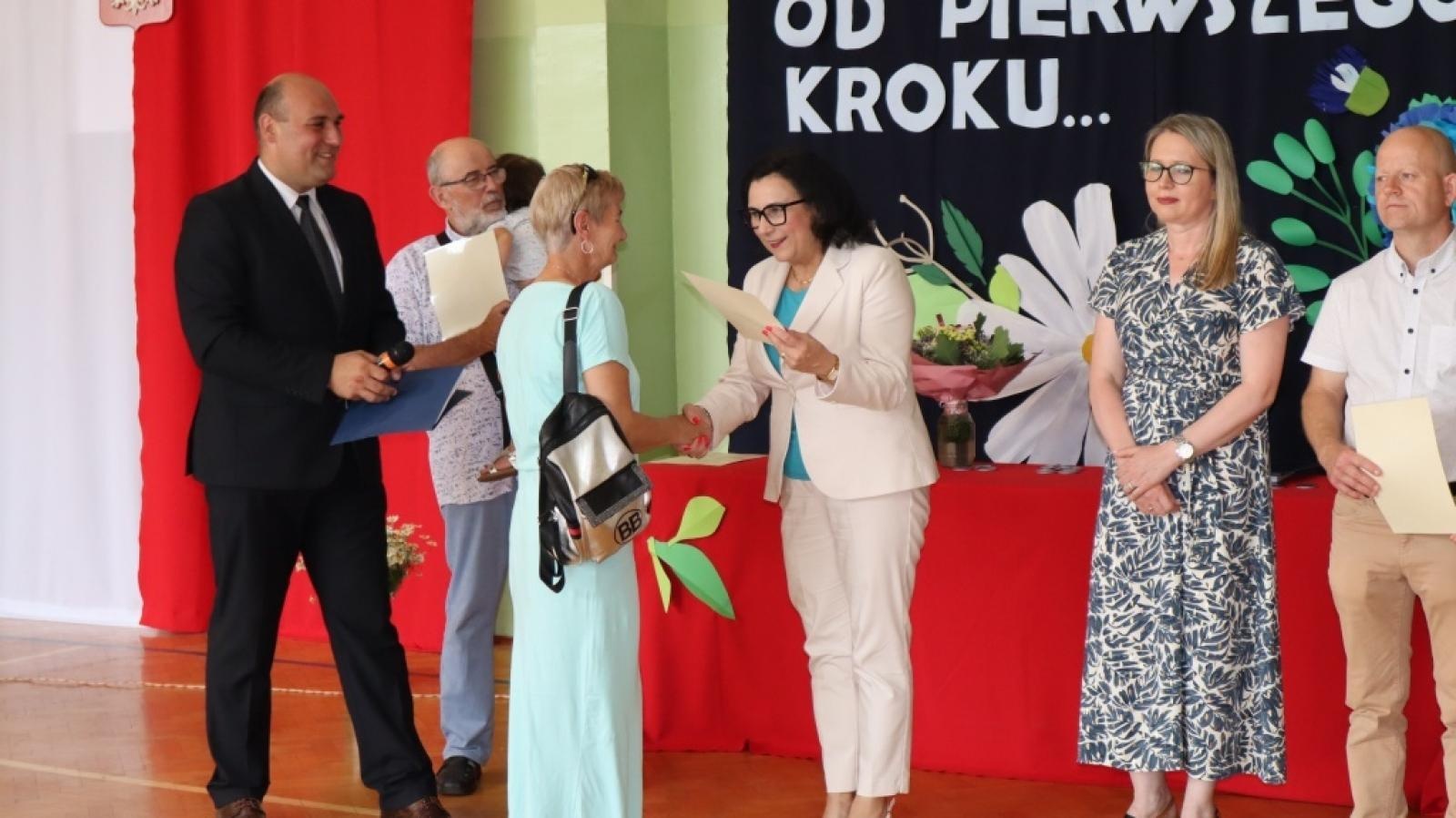 Zdjęcie w galerii na portalu naszraciborz.pl: Powiatowe i miejskie zakończenie roku szkolnego. Mamy już wakacje 2024 [FOTO i WIDEO] wiadomości z regionu