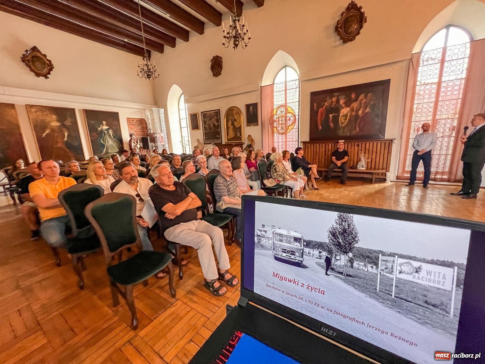 Zdjęcie w galerii na portalu naszraciborz.pl: Raciborski PRL na zdjęciach Jerzego Reżnego. Wystawa, którą trzeba zobaczyć wiadomości z regionu