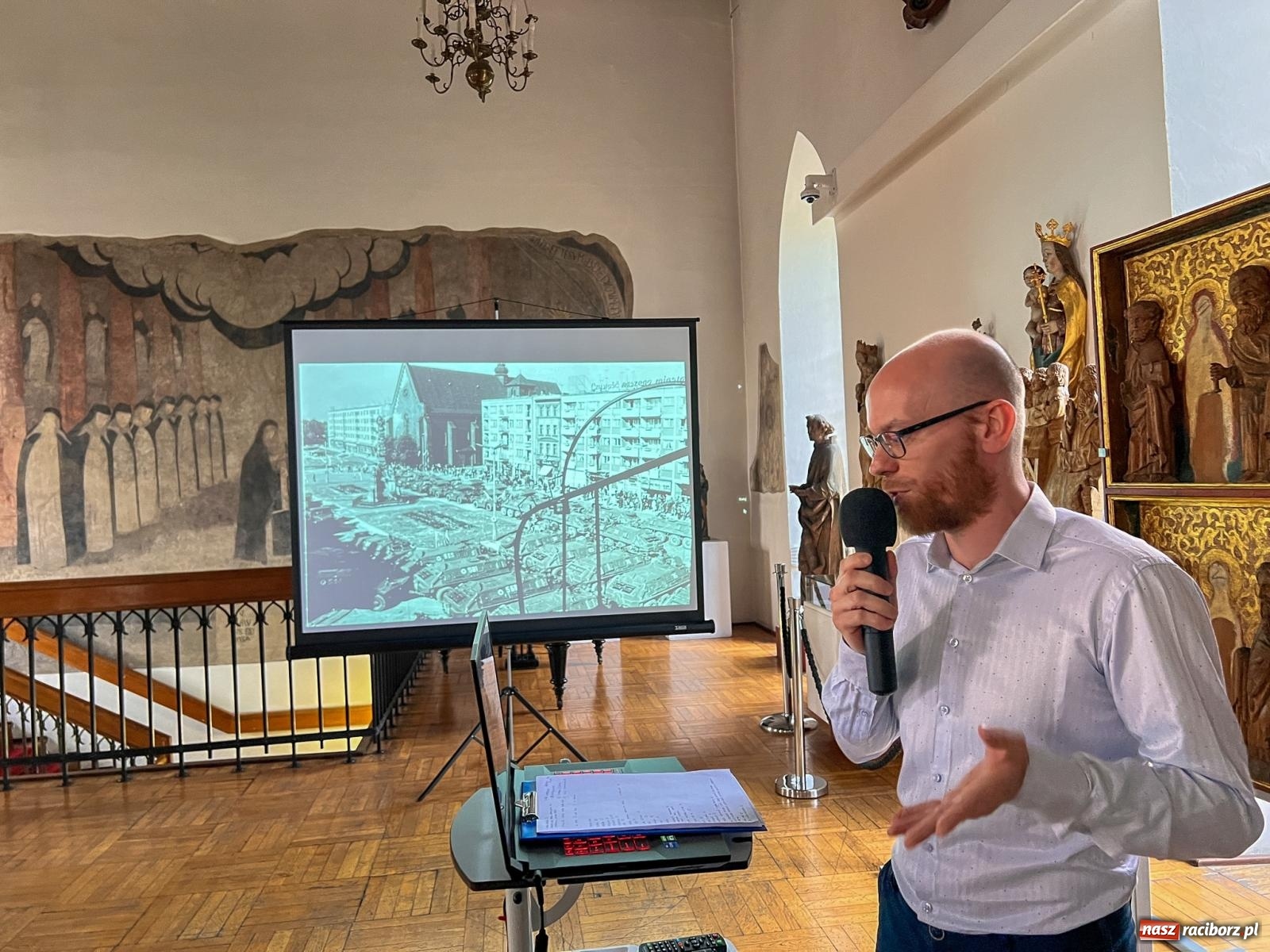 Zdjęcie w galerii na portalu naszraciborz.pl: Raciborski PRL na zdjęciach Jerzego Reżnego. Wystawa, którą trzeba zobaczyć wiadomości z regionu