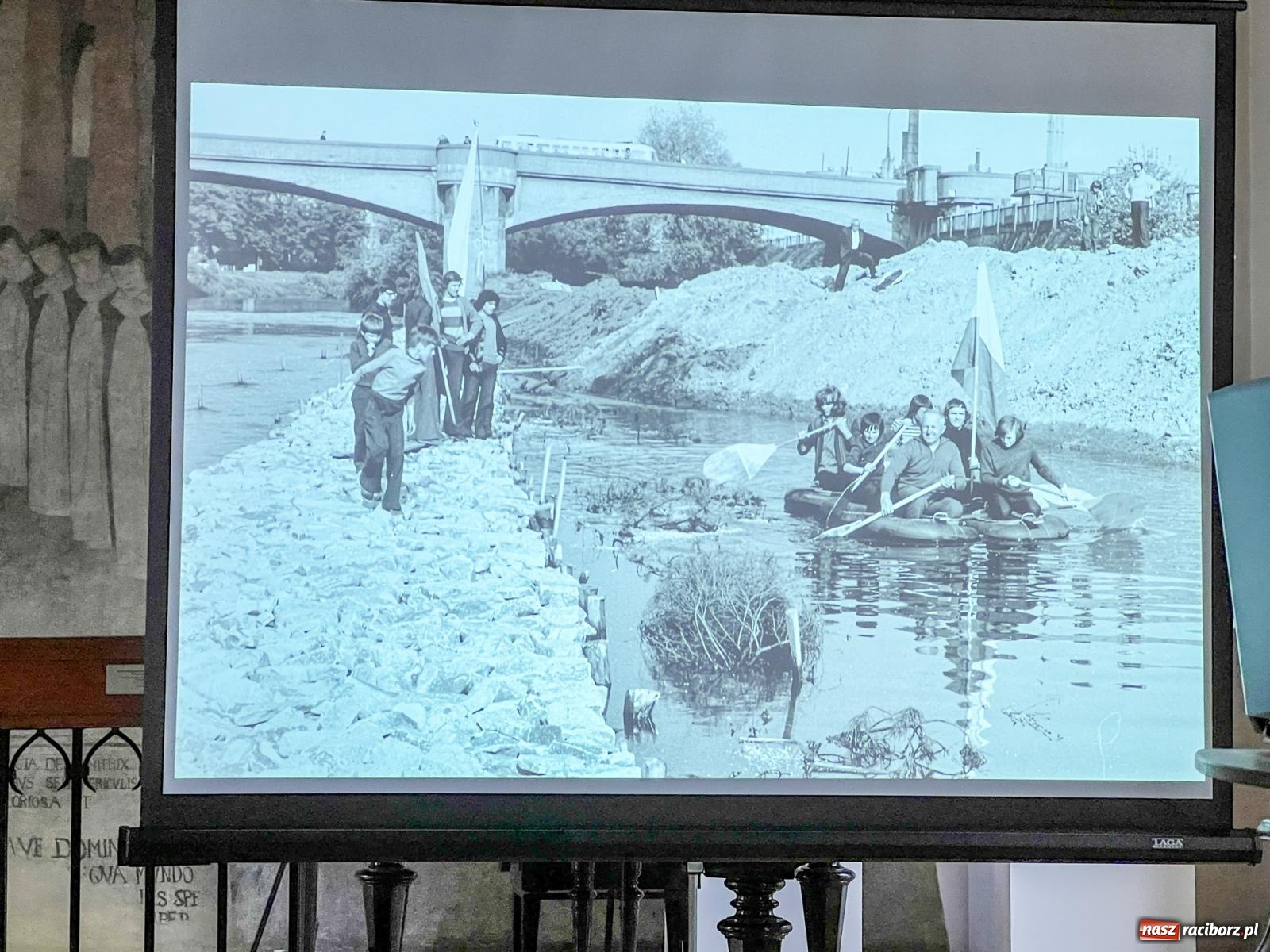 Zdjęcie w galerii na portalu naszraciborz.pl: Raciborski PRL na zdjęciach Jerzego Reżnego. Wystawa, którą trzeba zobaczyć wiadomości z regionu