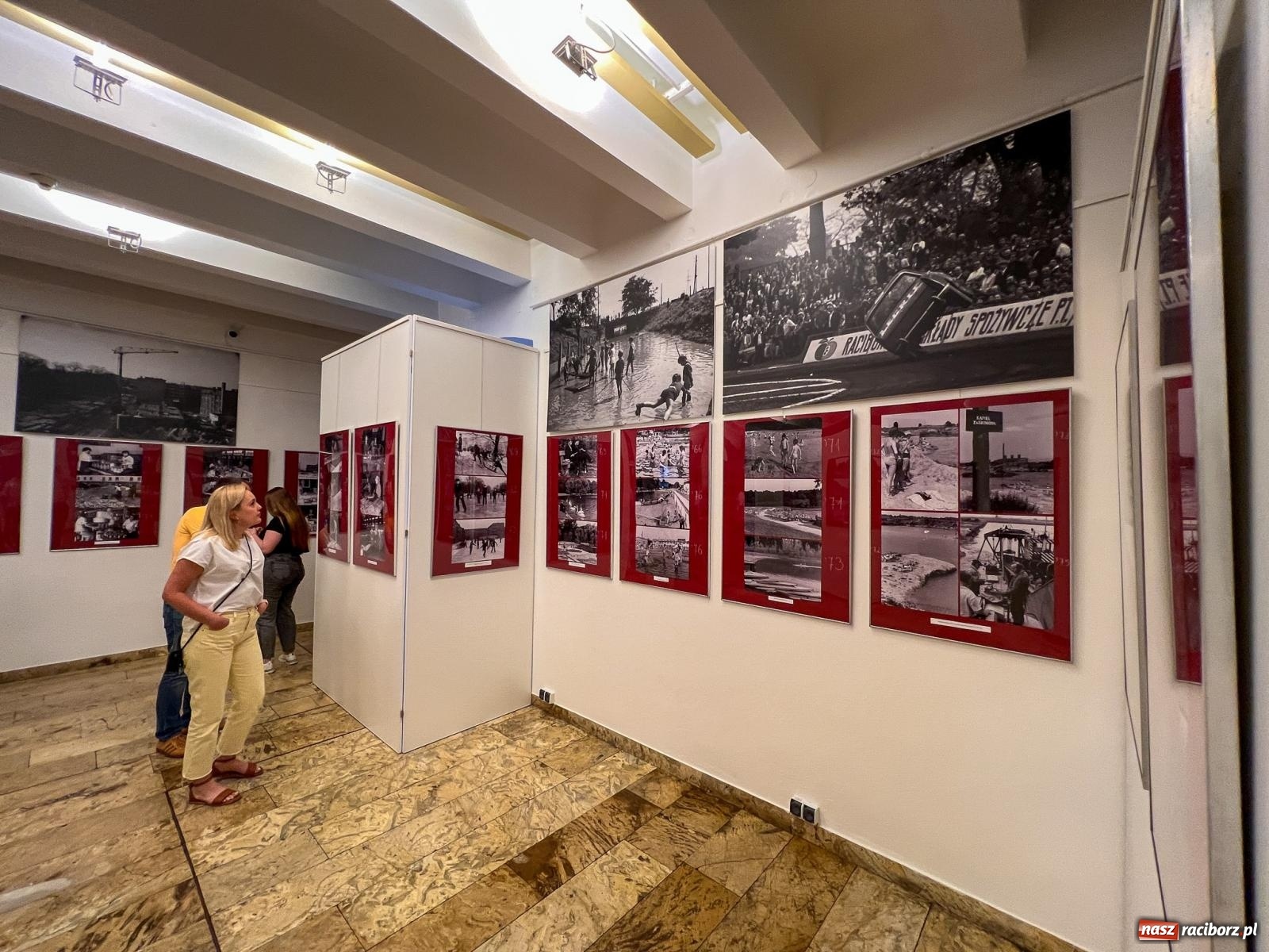 Zdjęcie w galerii na portalu naszraciborz.pl: Raciborski PRL na zdjęciach Jerzego Reżnego. Wystawa, którą trzeba zobaczyć wiadomości z regionu