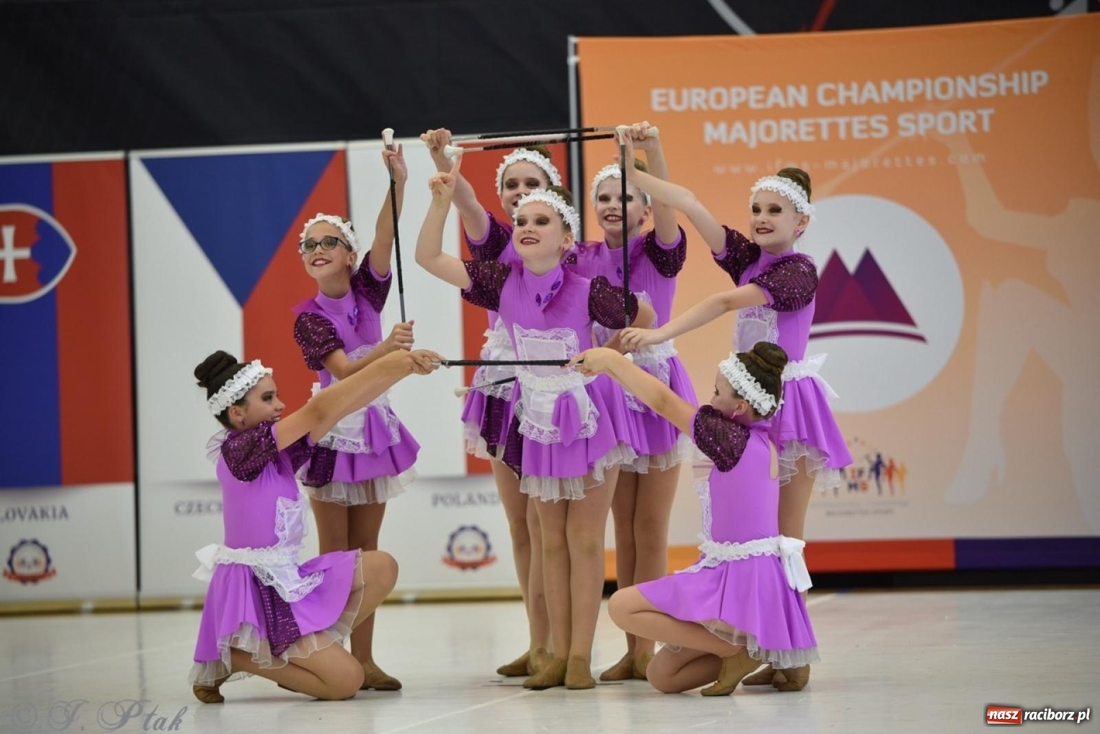 Zdjęcie w galerii na portalu naszraciborz.pl: Racibórz gospodarzem 17. Mistrzostw Europy Mażoretek [FOTO] wiadomości z regionu