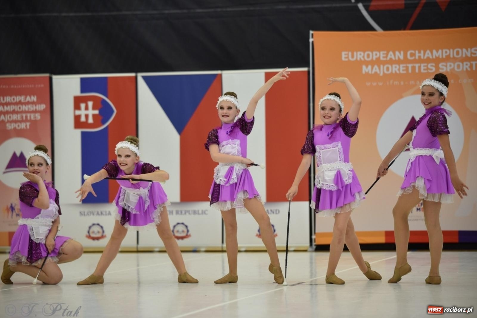 Zdjęcie w galerii na portalu naszraciborz.pl: Racibórz gospodarzem 17. Mistrzostw Europy Mażoretek [FOTO] wiadomości z regionu