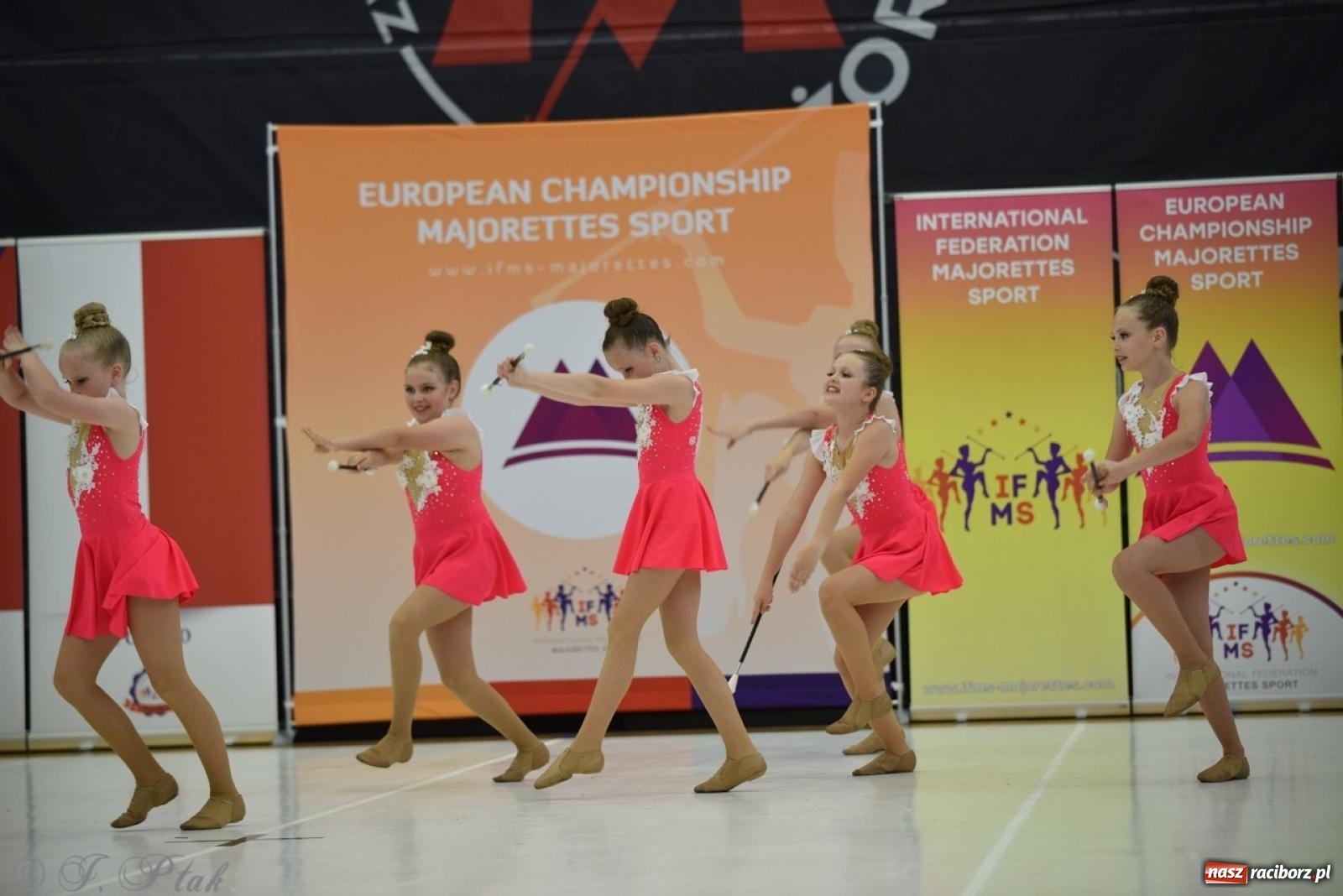 Zdjęcie w galerii na portalu naszraciborz.pl: Racibórz gospodarzem 17. Mistrzostw Europy Mażoretek [FOTO] wiadomości z regionu