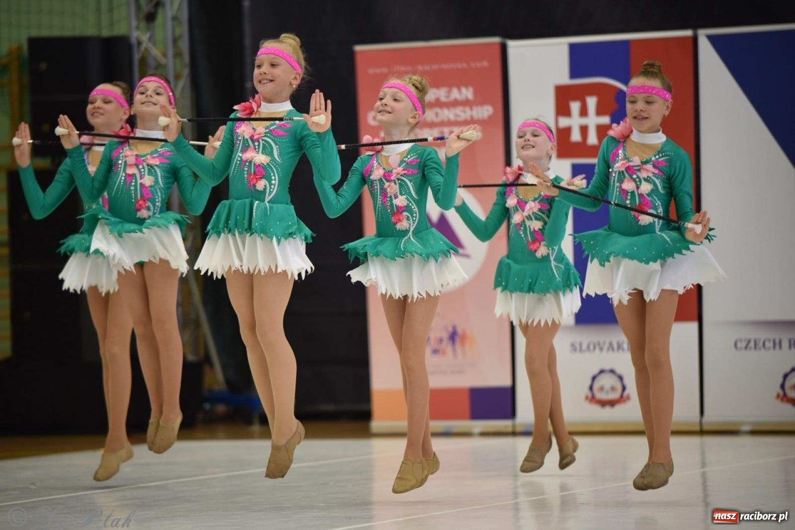 Zdjęcie w galerii na portalu naszraciborz.pl: Racibórz gospodarzem 17. Mistrzostw Europy Mażoretek [FOTO] wiadomości z regionu