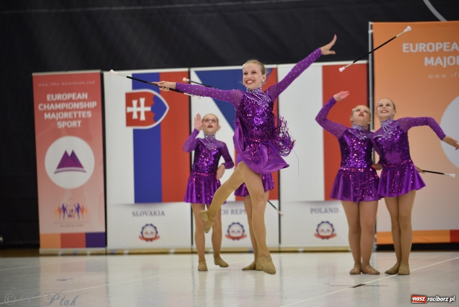 Zdjęcie w galerii na portalu naszraciborz.pl: Racibórz gospodarzem 17. Mistrzostw Europy Mażoretek [FOTO] wiadomości z regionu
