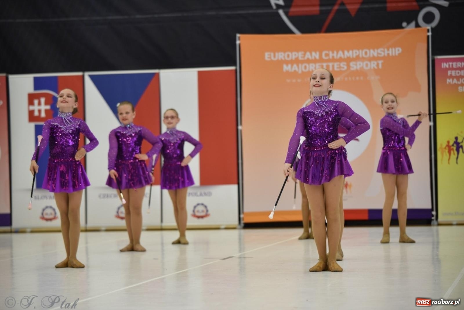 Zdjęcie w galerii na portalu naszraciborz.pl: Racibórz gospodarzem 17. Mistrzostw Europy Mażoretek [FOTO] wiadomości z regionu