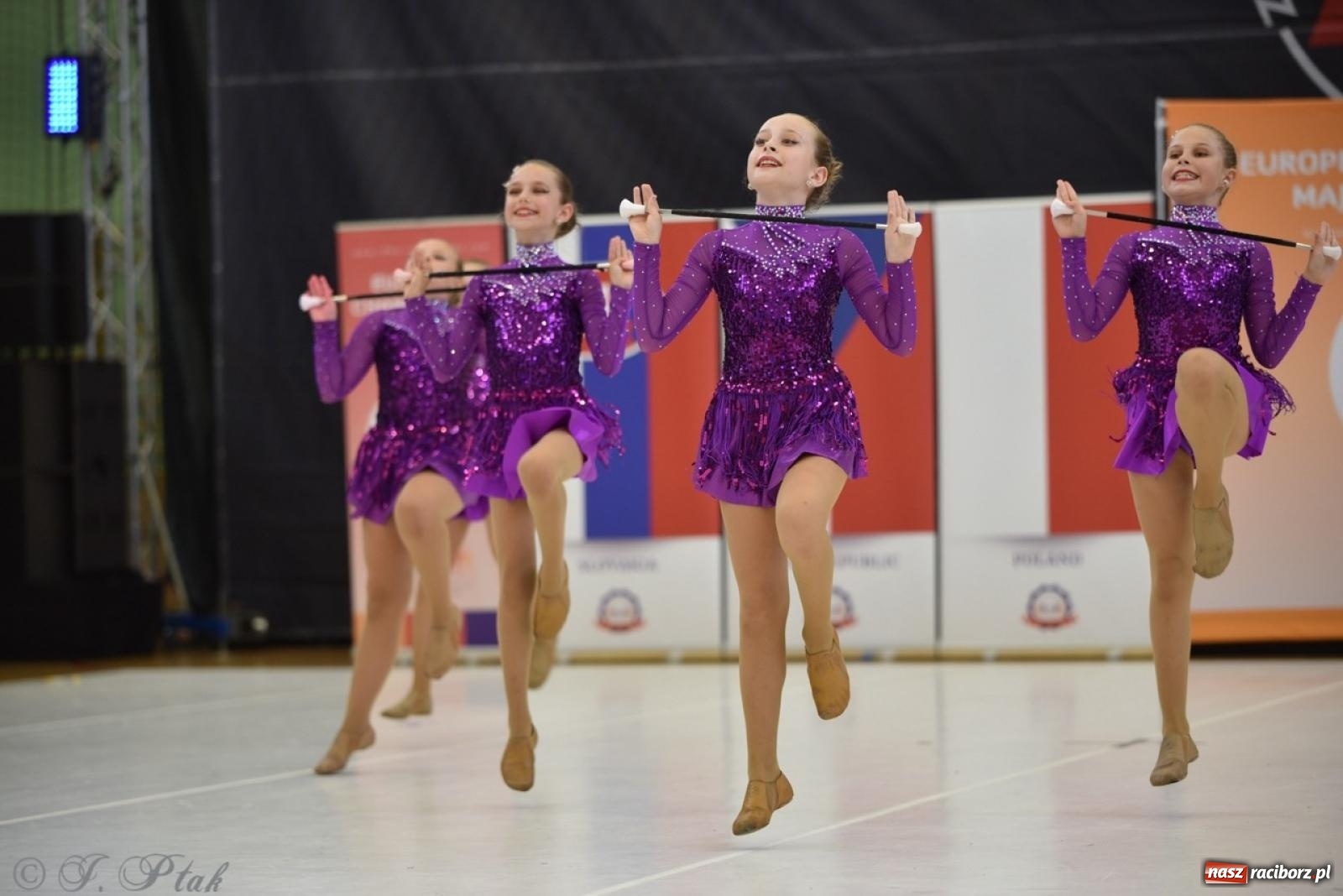 Zdjęcie w galerii na portalu naszraciborz.pl: Racibórz gospodarzem 17. Mistrzostw Europy Mażoretek [FOTO] wiadomości z regionu