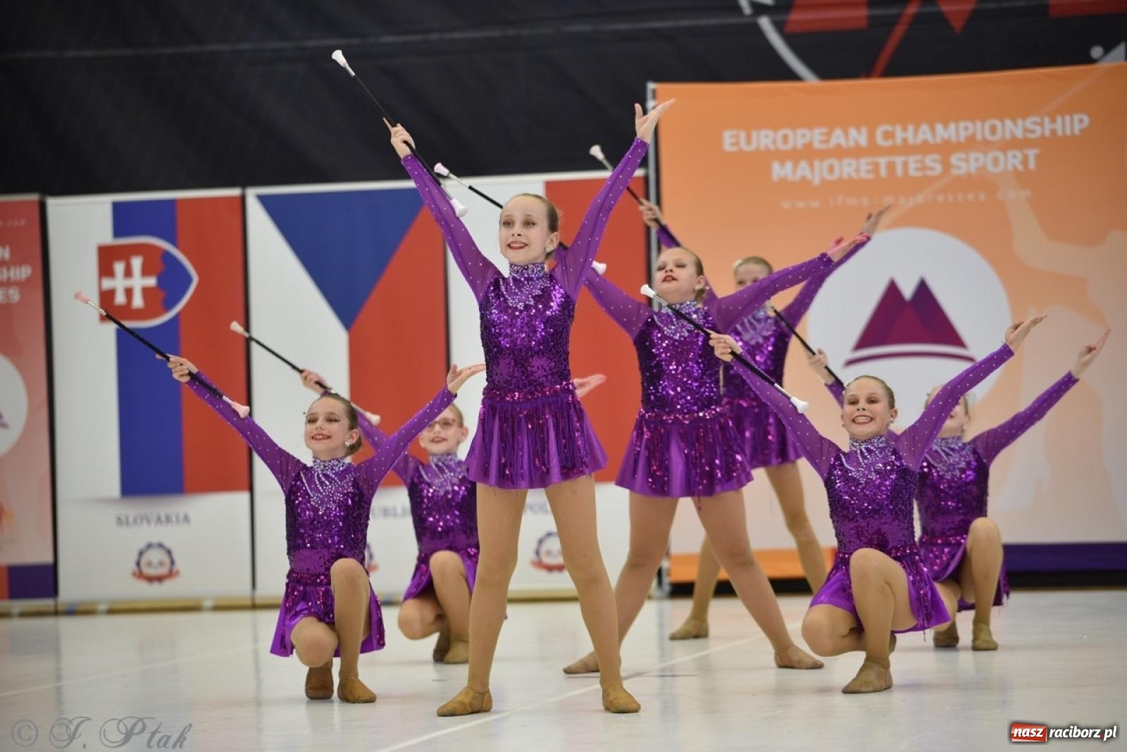 Zdjęcie w galerii na portalu naszraciborz.pl: Racibórz gospodarzem 17. Mistrzostw Europy Mażoretek [FOTO] wiadomości z regionu