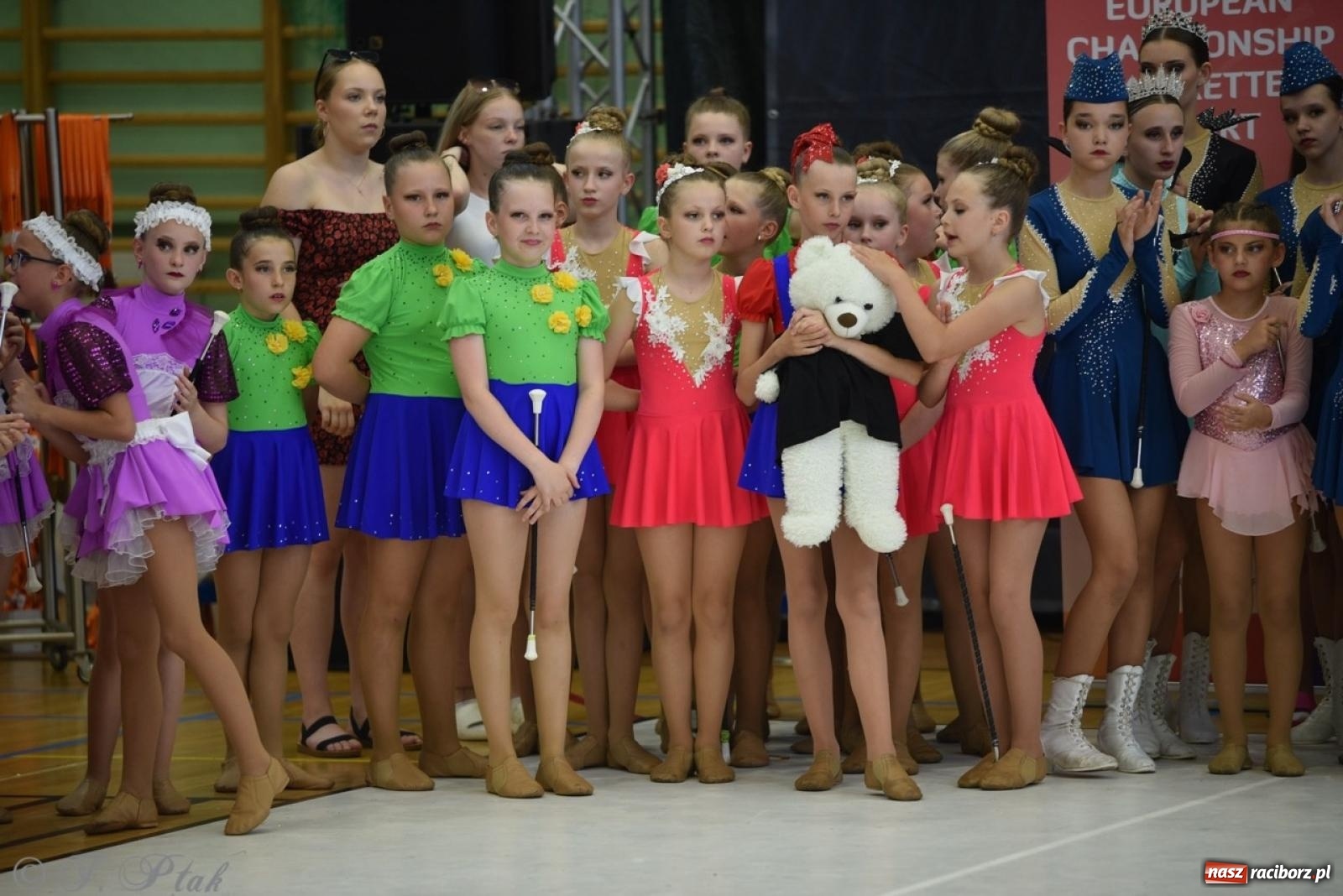 Zdjęcie w galerii na portalu naszraciborz.pl: Racibórz gospodarzem 17. Mistrzostw Europy Mażoretek [FOTO] wiadomości z regionu