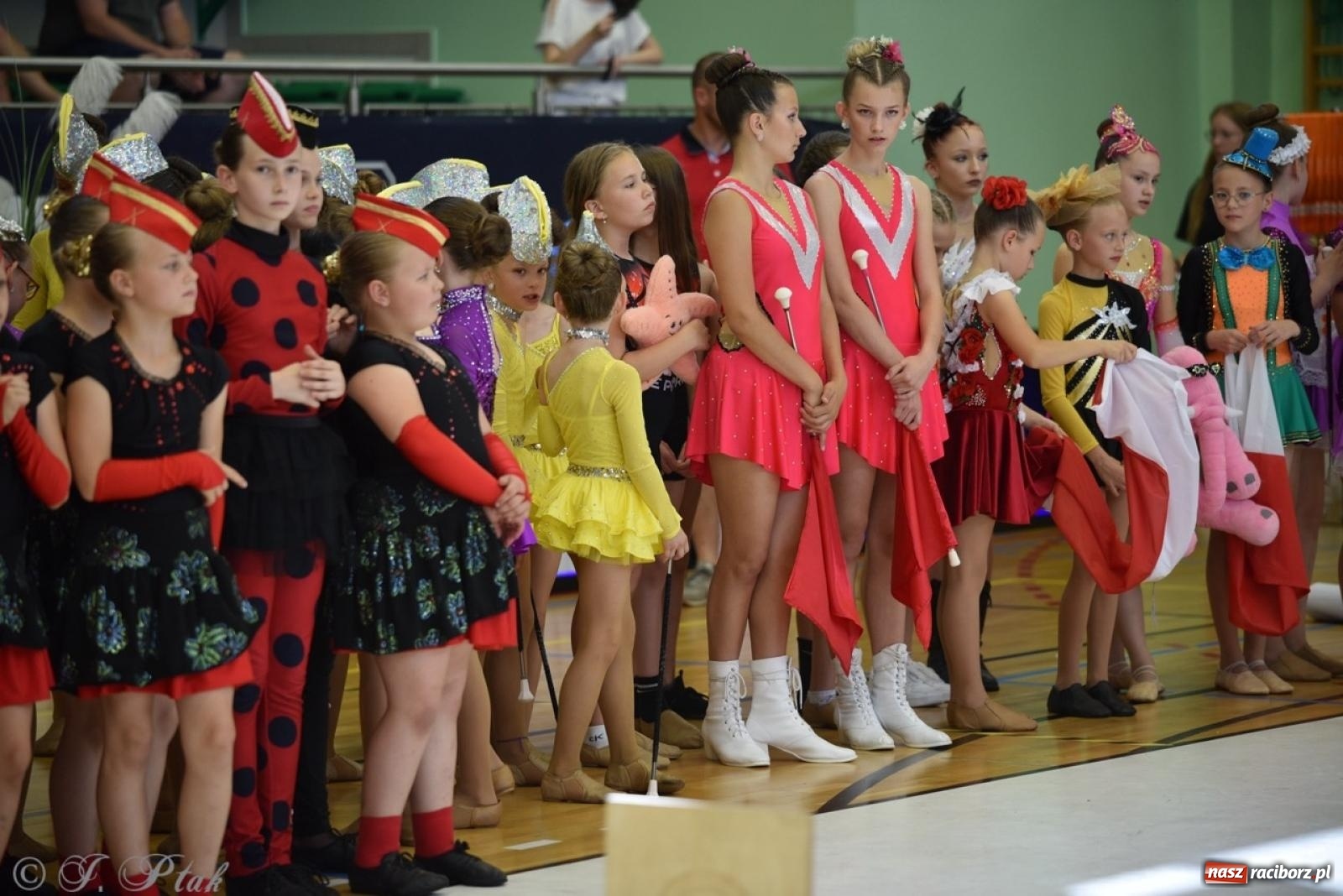 Zdjęcie w galerii na portalu naszraciborz.pl: Racibórz gospodarzem 17. Mistrzostw Europy Mażoretek [FOTO] wiadomości z regionu