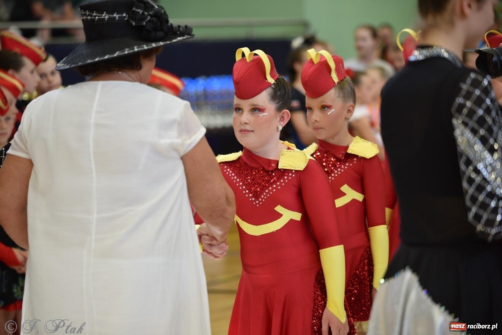 Zdjęcie w galerii na portalu naszraciborz.pl: Racibórz gospodarzem 17. Mistrzostw Europy Mażoretek [FOTO] wiadomości z regionu