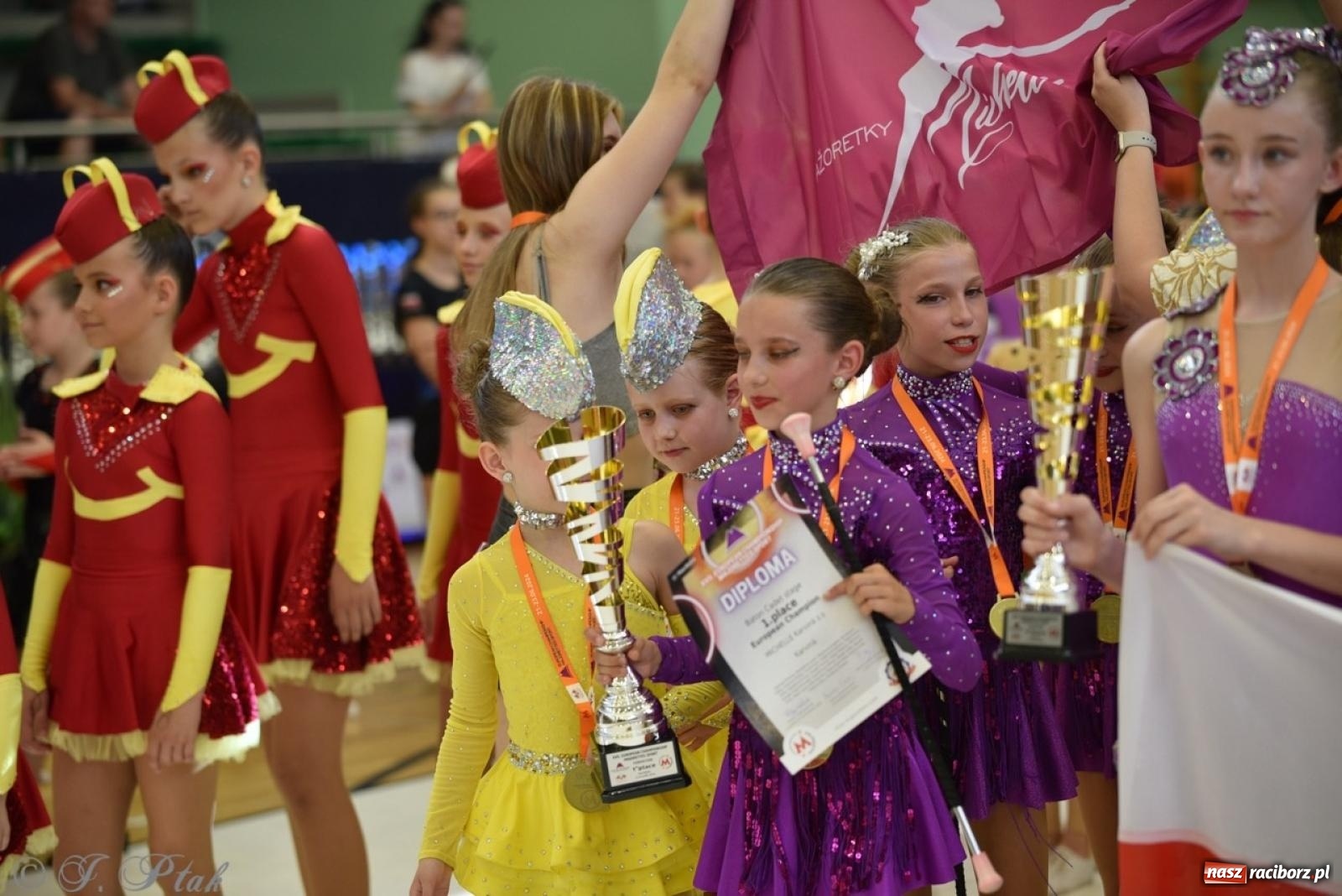 Zdjęcie w galerii na portalu naszraciborz.pl: Racibórz gospodarzem 17. Mistrzostw Europy Mażoretek [FOTO] wiadomości z regionu