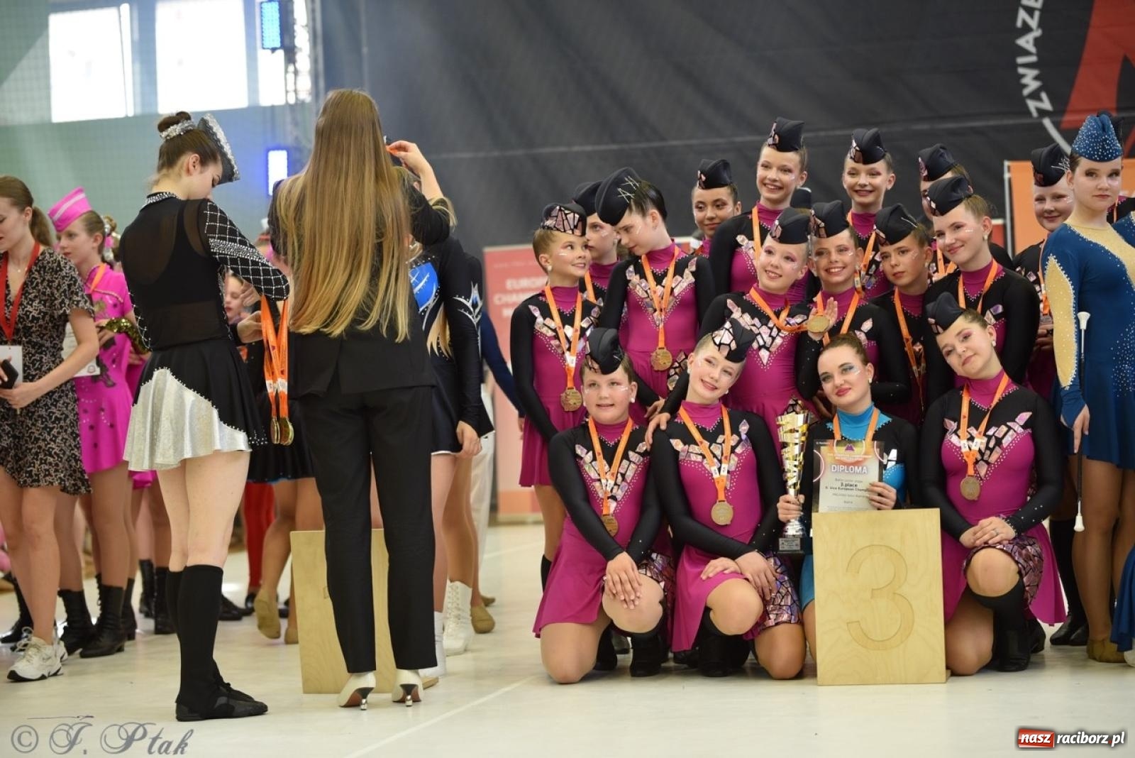 Zdjęcie w galerii na portalu naszraciborz.pl: Racibórz gospodarzem 17. Mistrzostw Europy Mażoretek [FOTO] wiadomości z regionu