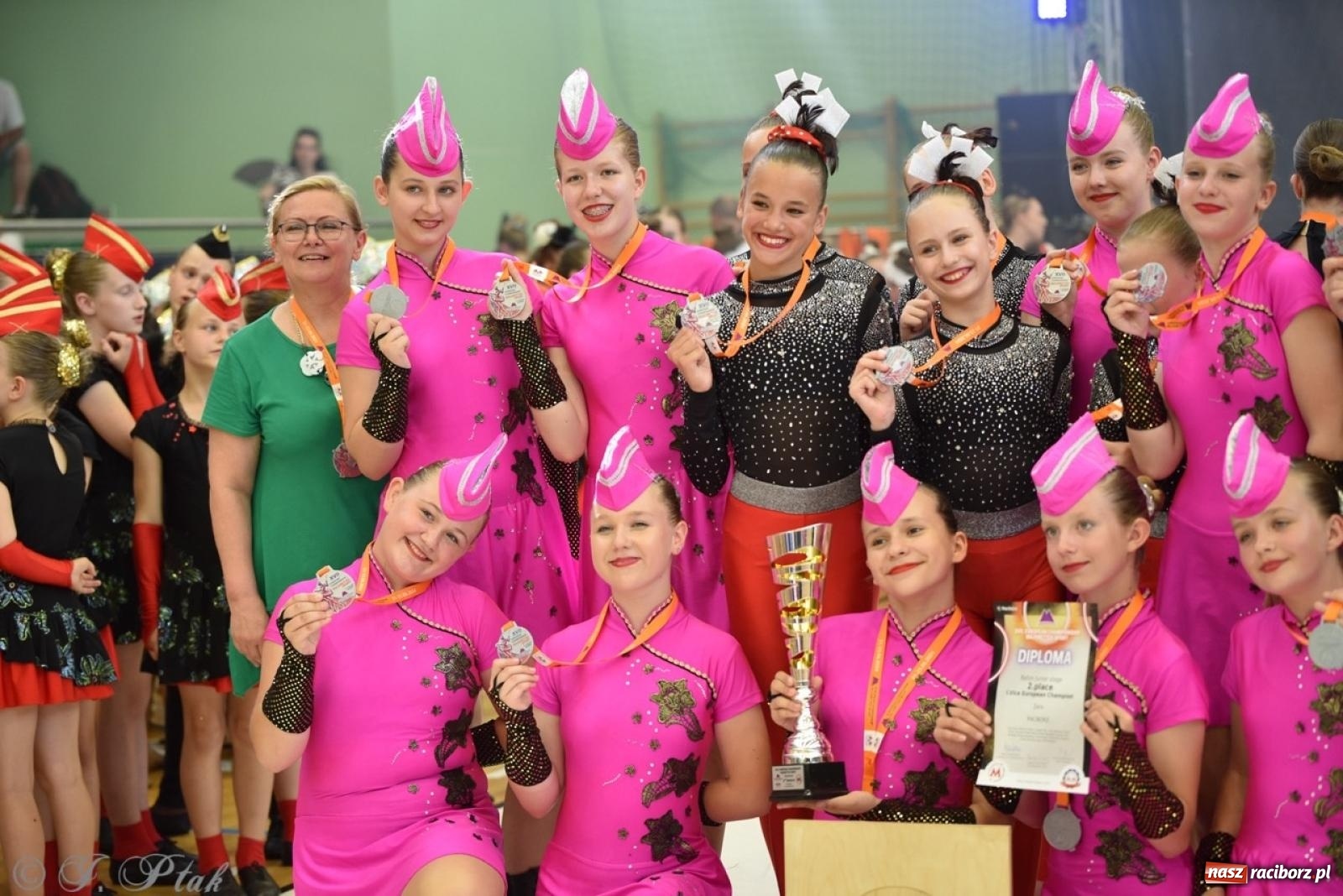 Zdjęcie w galerii na portalu naszraciborz.pl: Racibórz gospodarzem 17. Mistrzostw Europy Mażoretek [FOTO] wiadomości z regionu