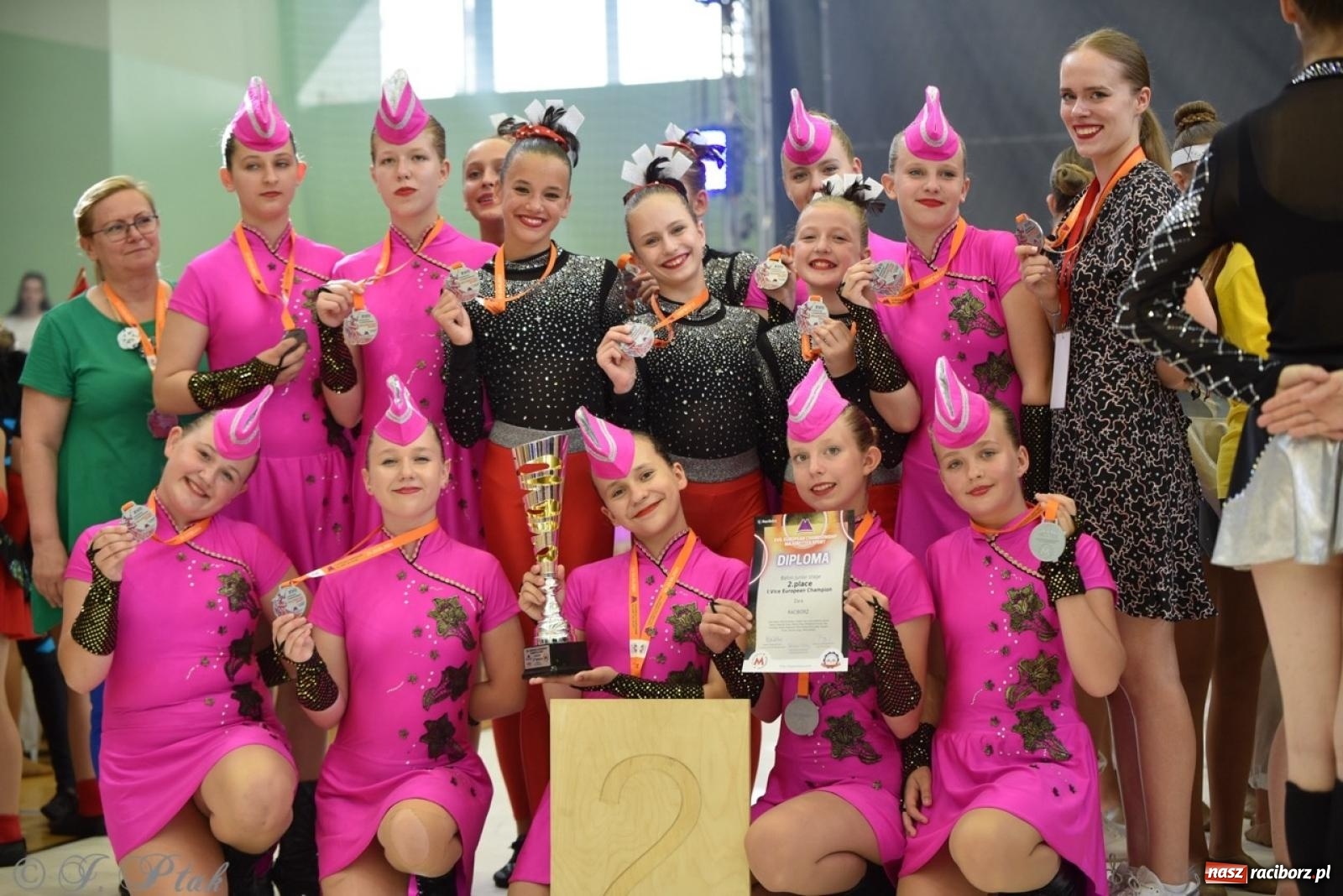 Zdjęcie w galerii na portalu naszraciborz.pl: Racibórz gospodarzem 17. Mistrzostw Europy Mażoretek [FOTO] wiadomości z regionu