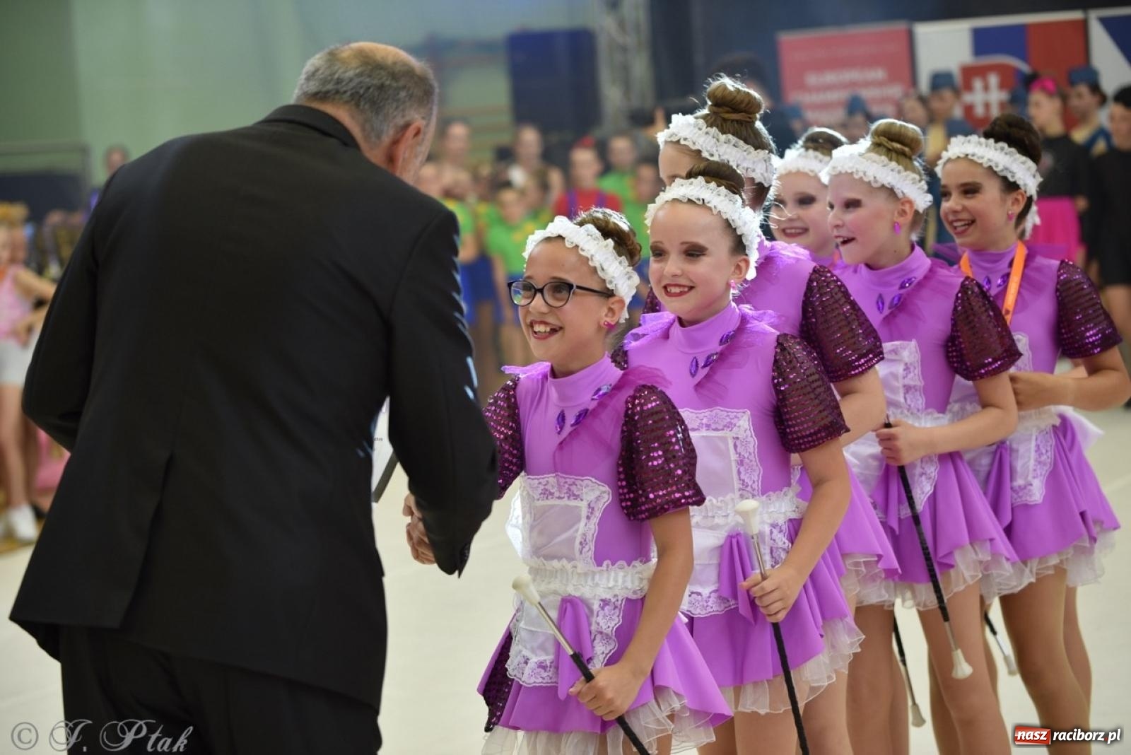 Zdjęcie w galerii na portalu naszraciborz.pl: Racibórz gospodarzem 17. Mistrzostw Europy Mażoretek [FOTO] wiadomości z regionu