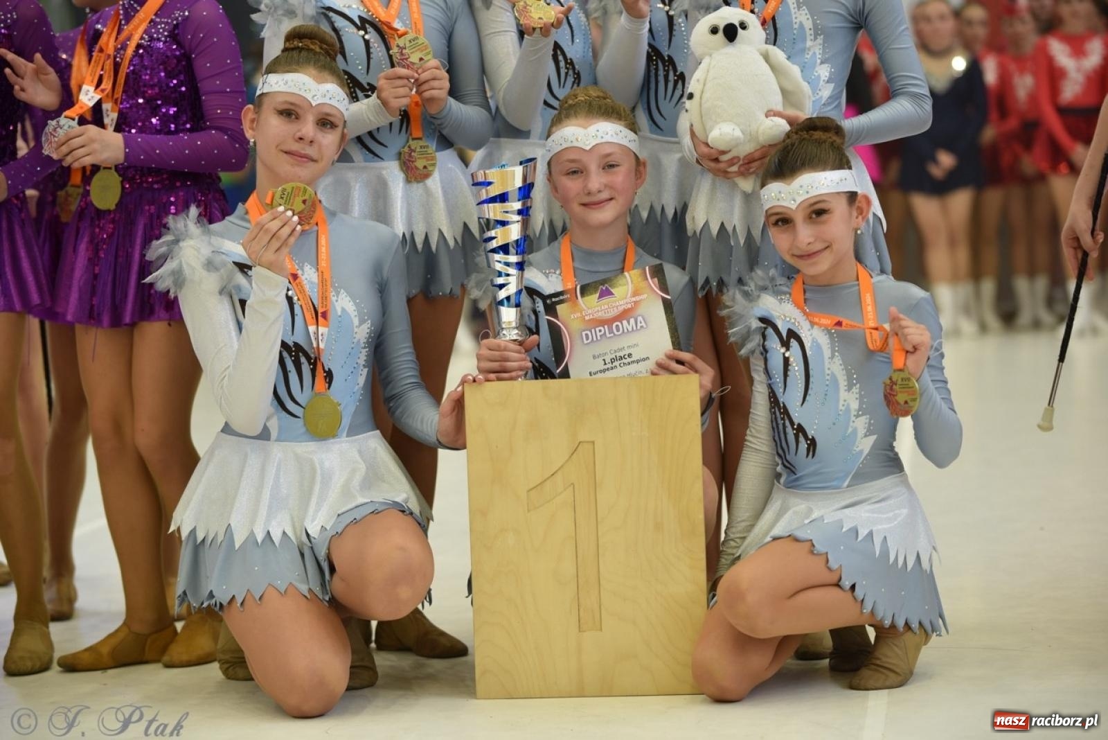 Zdjęcie w galerii na portalu naszraciborz.pl: Racibórz gospodarzem 17. Mistrzostw Europy Mażoretek [FOTO] wiadomości z regionu