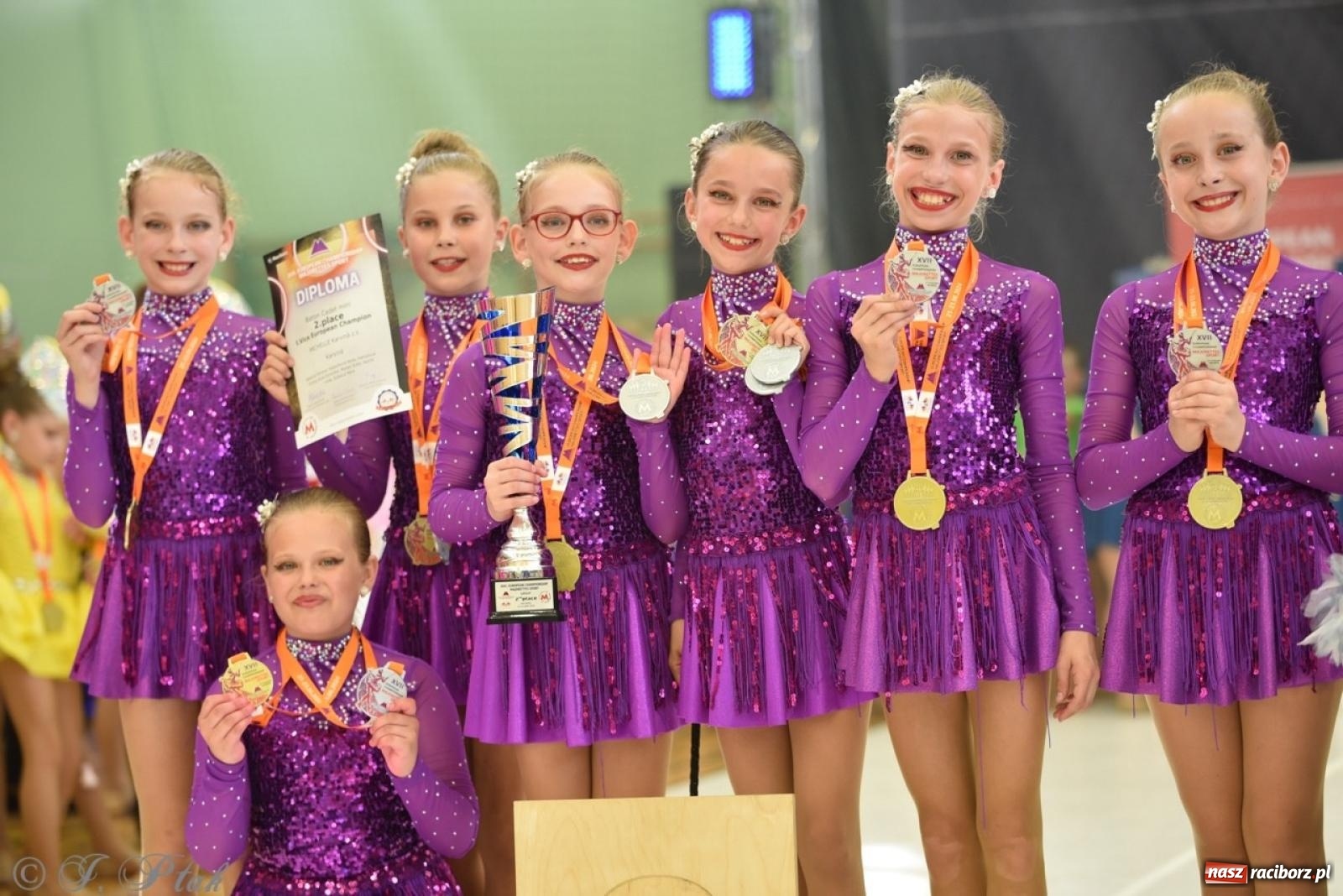 Zdjęcie w galerii na portalu naszraciborz.pl: Racibórz gospodarzem 17. Mistrzostw Europy Mażoretek [FOTO] wiadomości z regionu
