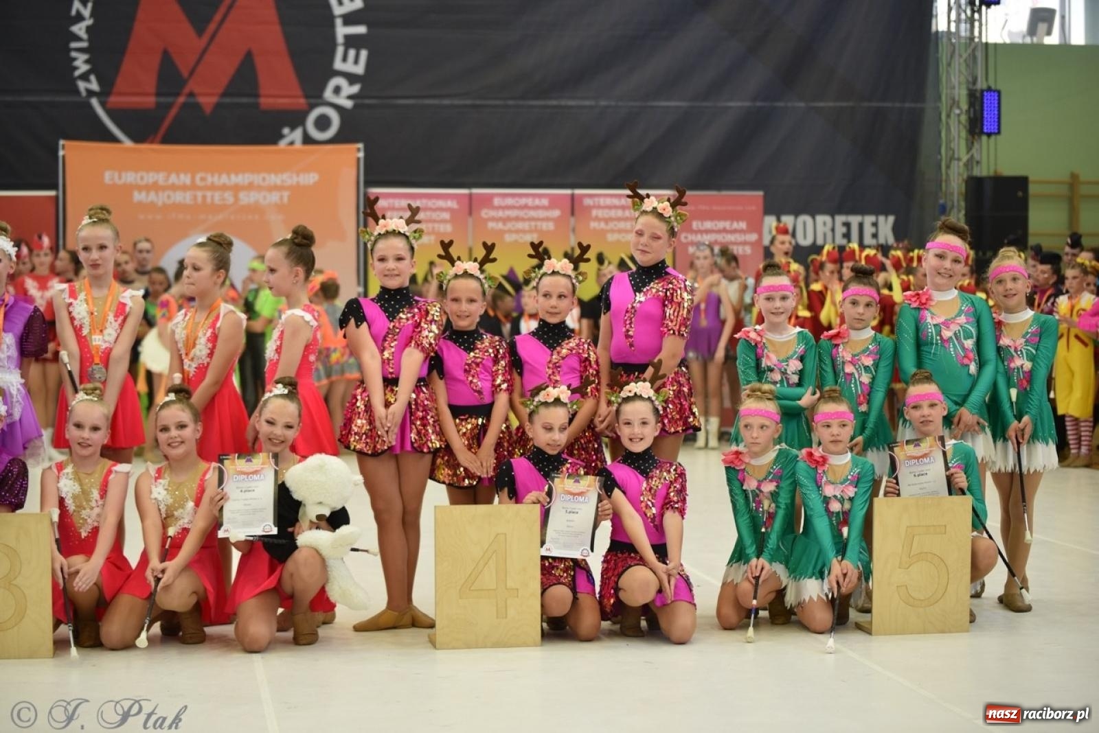 Zdjęcie w galerii na portalu naszraciborz.pl: Racibórz gospodarzem 17. Mistrzostw Europy Mażoretek [FOTO] wiadomości z regionu