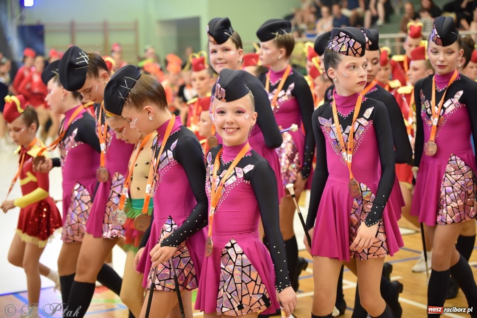 Zdjęcie w galerii na portalu naszraciborz.pl: Racibórz gospodarzem 17. Mistrzostw Europy Mażoretek [FOTO] wiadomości z regionu