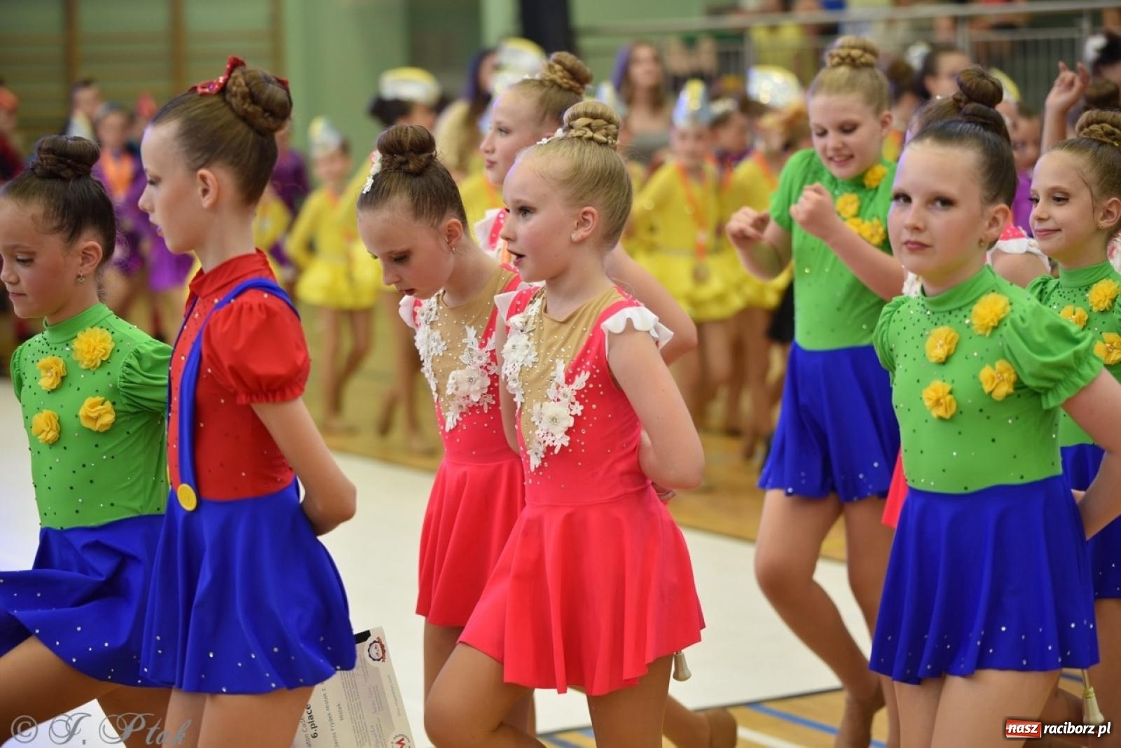 Zdjęcie w galerii na portalu naszraciborz.pl: Racibórz gospodarzem 17. Mistrzostw Europy Mażoretek [FOTO] wiadomości z regionu