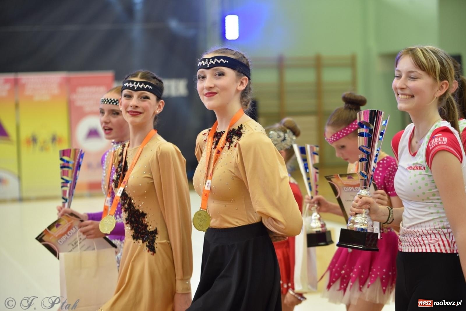 Zdjęcie w galerii na portalu naszraciborz.pl: Racibórz gospodarzem 17. Mistrzostw Europy Mażoretek [FOTO] wiadomości z regionu