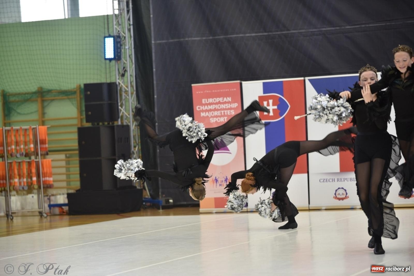 Zdjęcie w galerii na portalu naszraciborz.pl: Racibórz gospodarzem 17. Mistrzostw Europy Mażoretek [FOTO] wiadomości z regionu