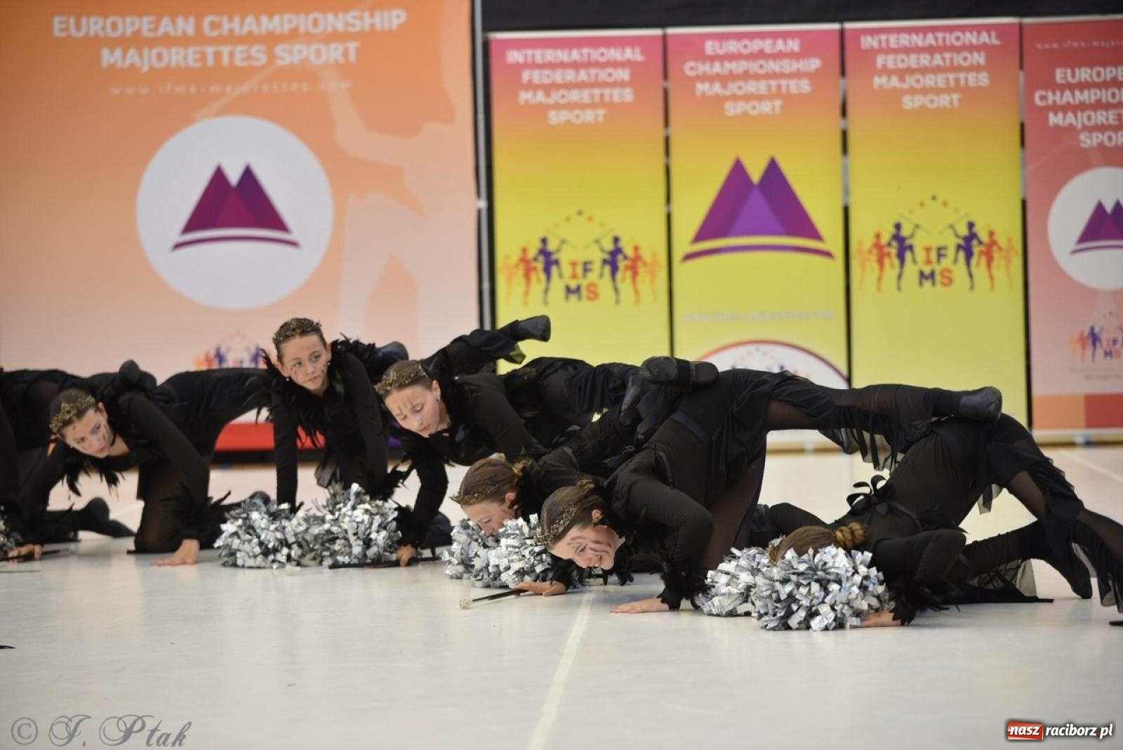 Zdjęcie w galerii na portalu naszraciborz.pl: Racibórz gospodarzem 17. Mistrzostw Europy Mażoretek [FOTO] wiadomości z regionu