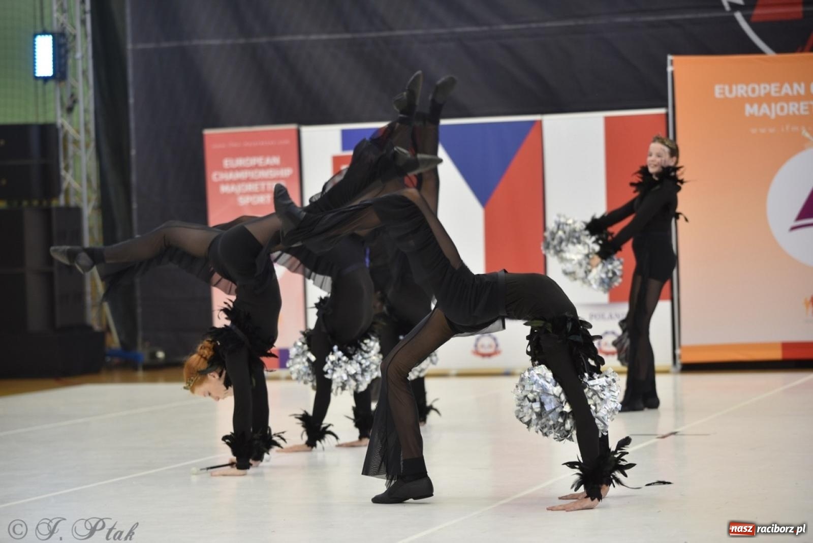 Zdjęcie w galerii na portalu naszraciborz.pl: Racibórz gospodarzem 17. Mistrzostw Europy Mażoretek [FOTO] wiadomości z regionu
