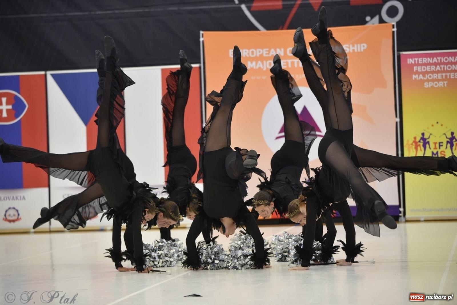 Zdjęcie w galerii na portalu naszraciborz.pl: Racibórz gospodarzem 17. Mistrzostw Europy Mażoretek [FOTO] wiadomości z regionu