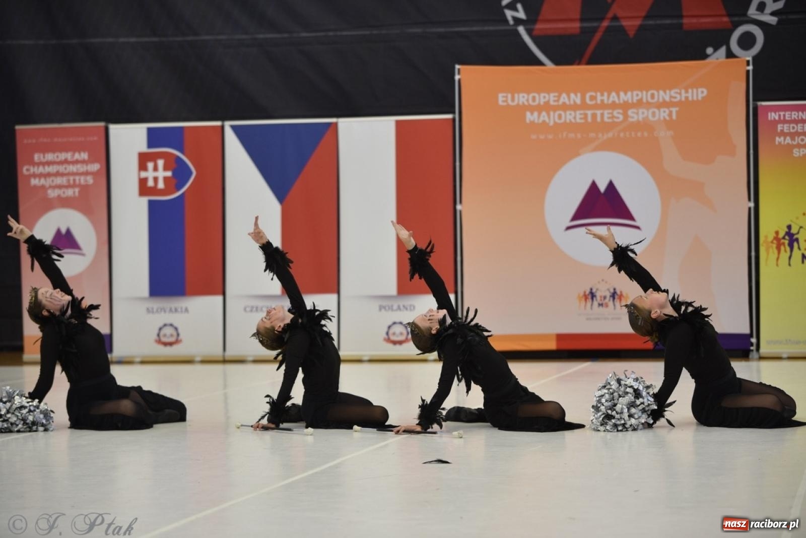 Zdjęcie w galerii na portalu naszraciborz.pl: Racibórz gospodarzem 17. Mistrzostw Europy Mażoretek [FOTO] wiadomości z regionu