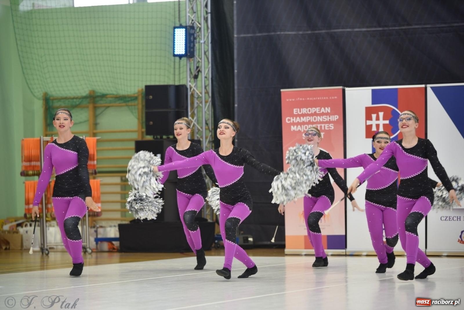 Zdjęcie w galerii na portalu naszraciborz.pl: Racibórz gospodarzem 17. Mistrzostw Europy Mażoretek [FOTO] wiadomości z regionu