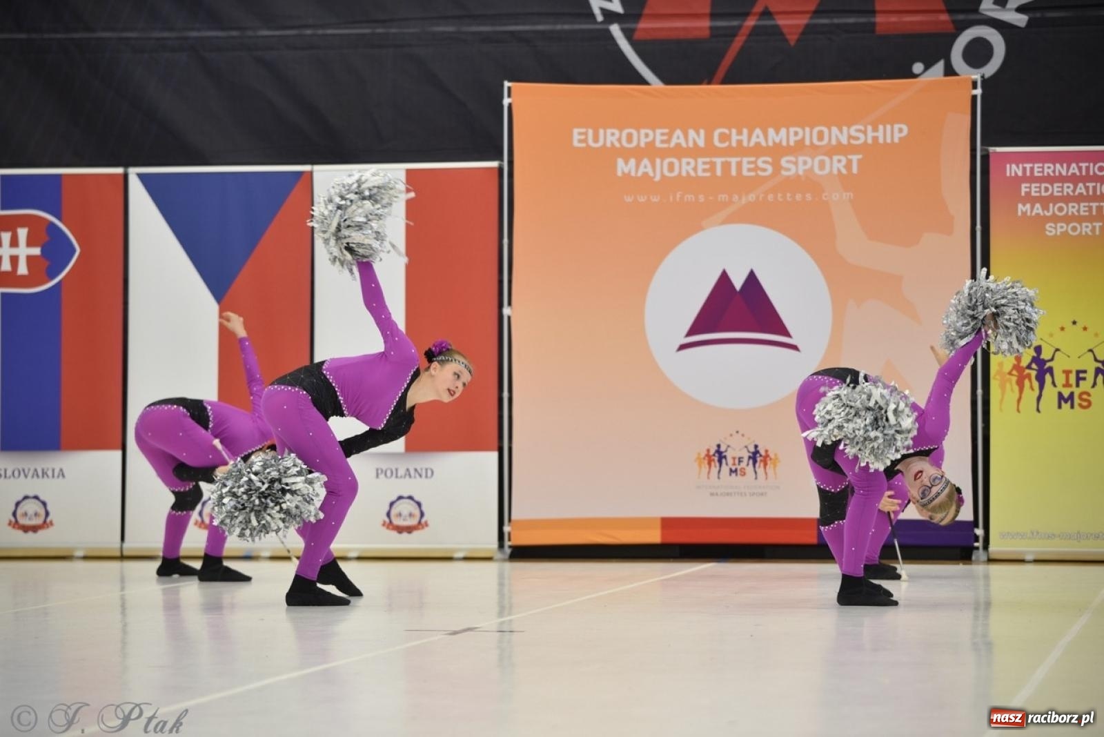 Zdjęcie w galerii na portalu naszraciborz.pl: Racibórz gospodarzem 17. Mistrzostw Europy Mażoretek [FOTO] wiadomości z regionu