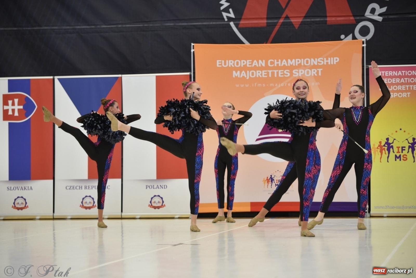 Zdjęcie w galerii na portalu naszraciborz.pl: Racibórz gospodarzem 17. Mistrzostw Europy Mażoretek [FOTO] wiadomości z regionu