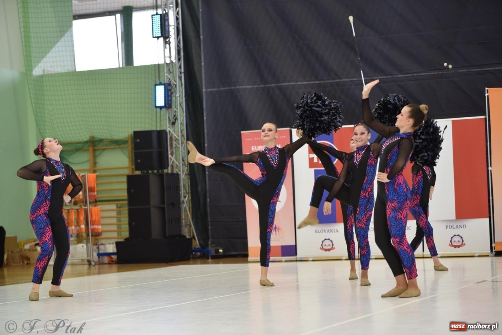 Zdjęcie w galerii na portalu naszraciborz.pl: Racibórz gospodarzem 17. Mistrzostw Europy Mażoretek [FOTO] wiadomości z regionu
