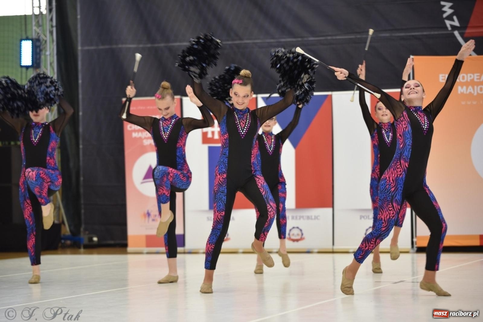 Zdjęcie w galerii na portalu naszraciborz.pl: Racibórz gospodarzem 17. Mistrzostw Europy Mażoretek [FOTO] wiadomości z regionu