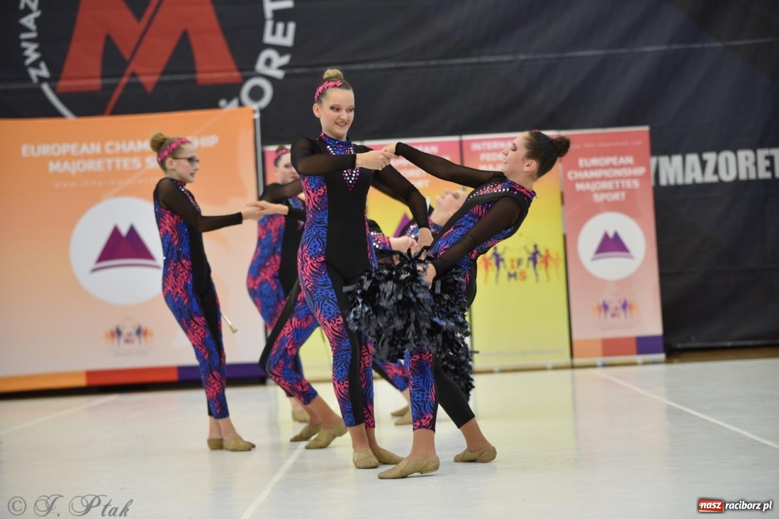 Zdjęcie w galerii na portalu naszraciborz.pl: Racibórz gospodarzem 17. Mistrzostw Europy Mażoretek [FOTO] wiadomości z regionu