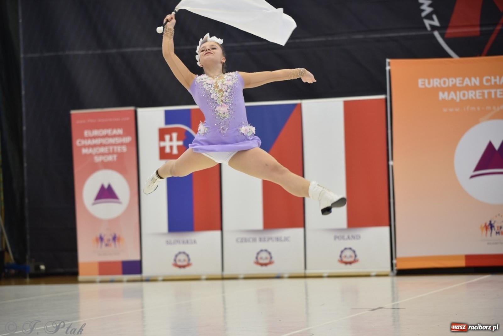 Zdjęcie w galerii na portalu naszraciborz.pl: Racibórz gospodarzem 17. Mistrzostw Europy Mażoretek [FOTO] wiadomości z regionu