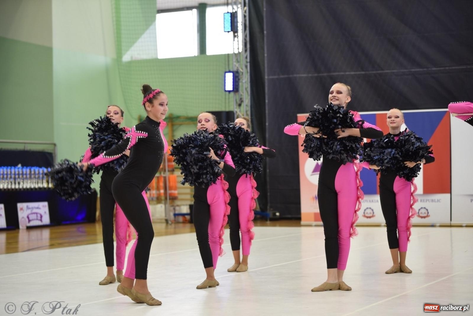 Zdjęcie w galerii na portalu naszraciborz.pl: Racibórz gospodarzem 17. Mistrzostw Europy Mażoretek [FOTO] wiadomości z regionu